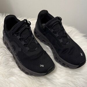 On Cloud Running Black Athletic Sneakers